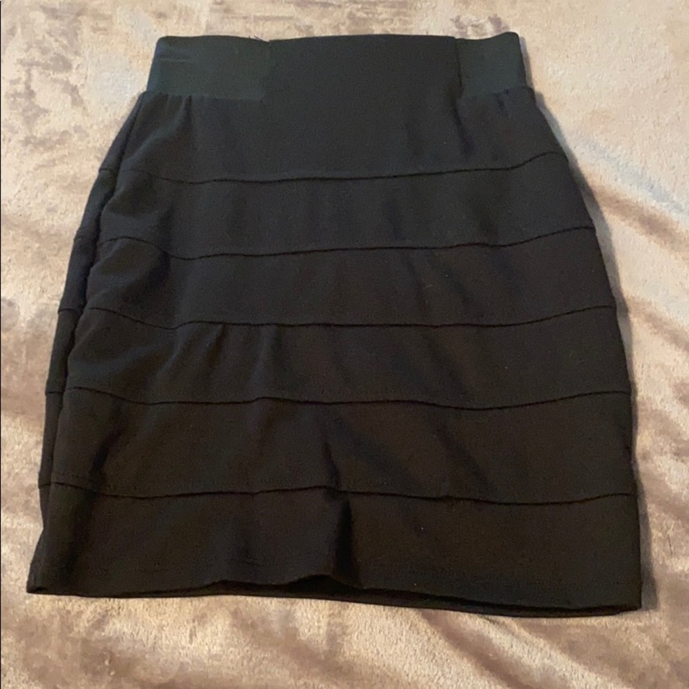 Black patterned skirt